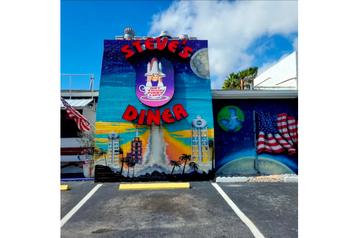 Steve's Family Diner Exterior