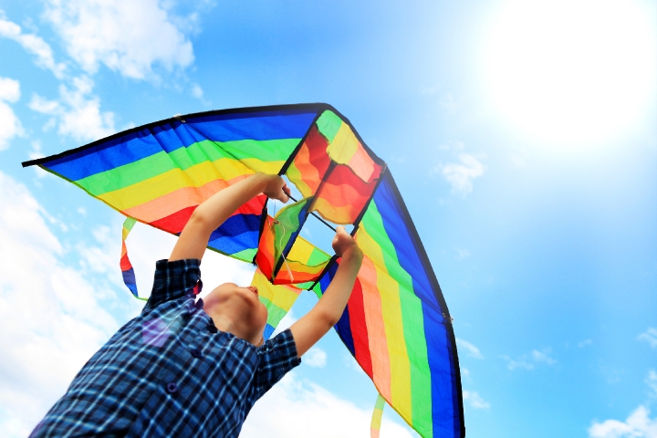 Kiteworld Kid with Kite