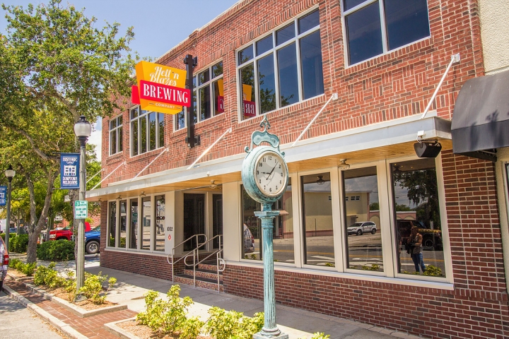 Hell 'n Blazes Brewing Company Exterior