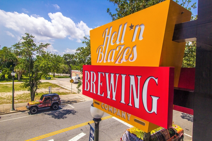 Hell 'n Blazes Brewing Company Outdoor Sign