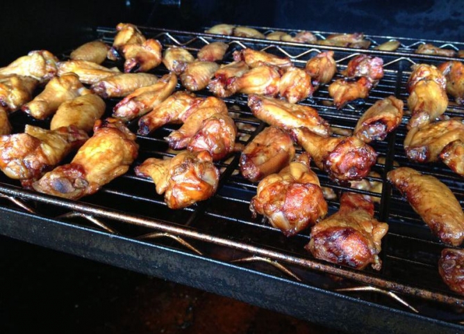 Charlie & Jake's BBQ Melbourne Beach Wings
