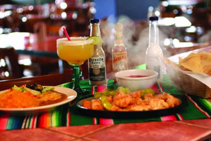 El Tucan Mexican Restaurant Appetizer, Drinks and Meal