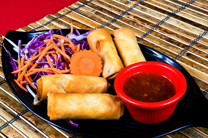 Makoto's Japanese Steakhouse Spring Rolls