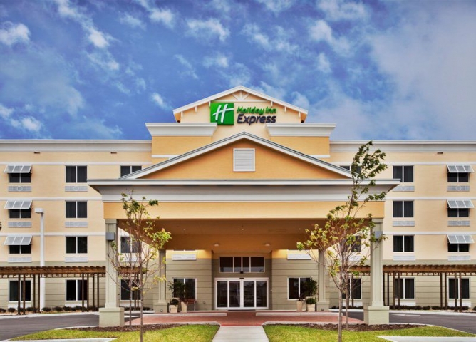 Holiday Inn Express Palm Bay Exterior