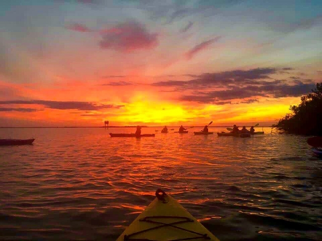 BK Adventure - Sunset Kayak Tour