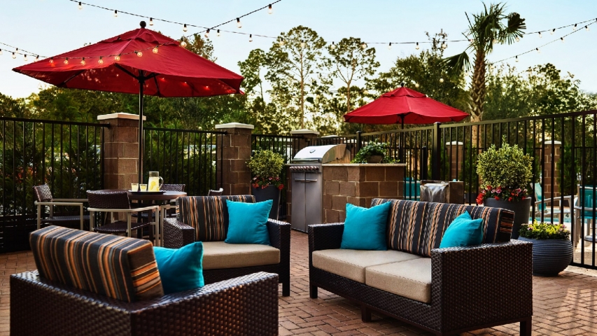 TownePlace Suites Titusville Outdoor Seating