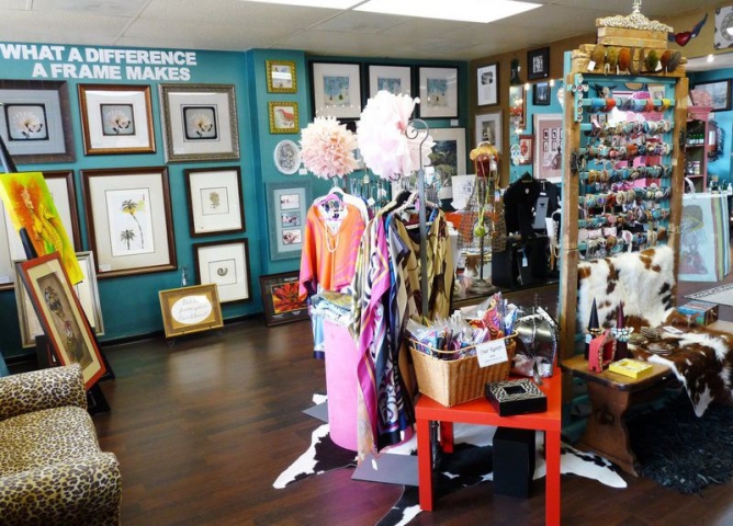 Art Expressions Shop Interior