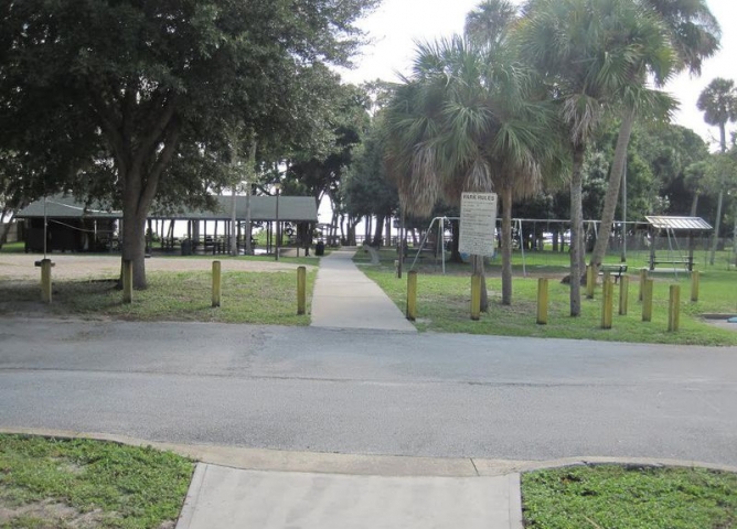 Tom Statham Park Playground and Covered Picnic Tables