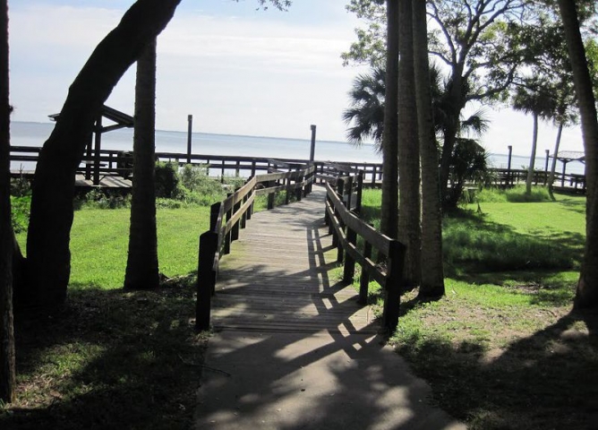 Tom Statham Park Boardwalk Access