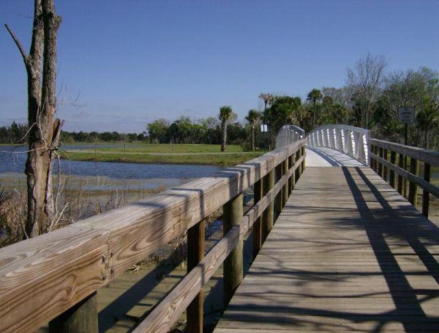 Bernice G. Jackson Park Boardwalk to Bridge