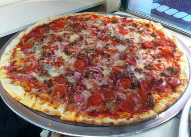 Ryan's Pizza & Pub Meat Pizza