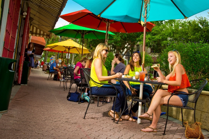 Ossorio Bakery & Cafe Outdoor Seating