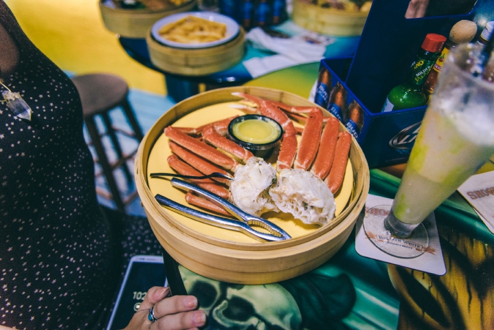 Fishlips Waterfront Bar & Grill Crab Legs