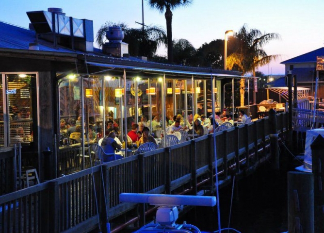 Grills Seafood Deck & Tiki Bar Outdoor Seating