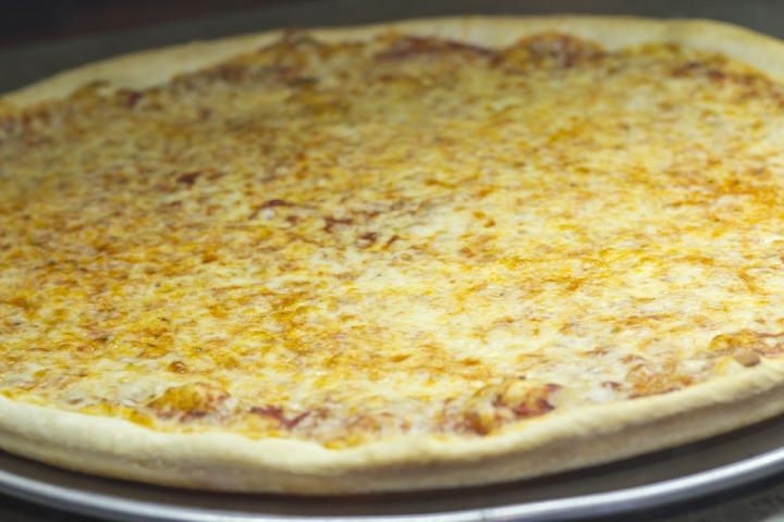 Bizzarro's Famous New York Pizza Cheese Pizza