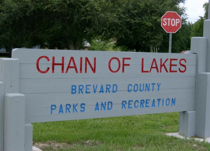Chain of Lakes Outdoor Sign