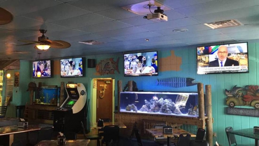 Bunky's Raw Bar & Seafood Grille Interior