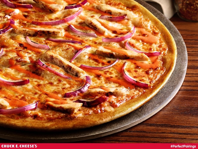 Chuck E. Cheese Chicken Fajita Pizza