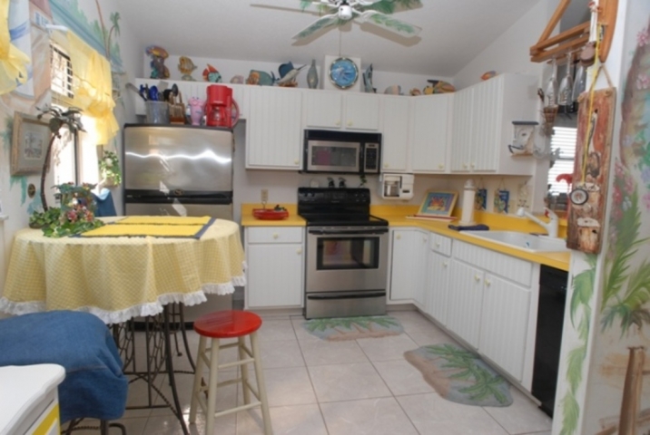 Sunny Beach House Kitchen