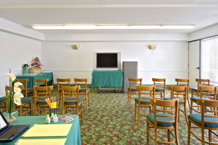 America's Best Value Inn Meeting Setup