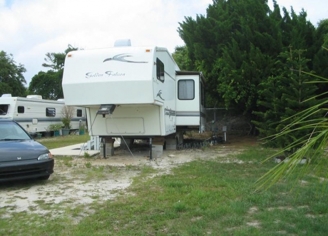 Breezy Palms RV Parking 1