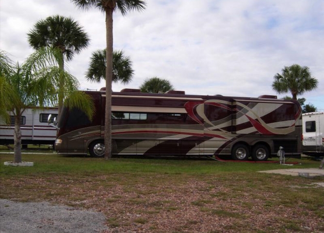 Breezy Palms RV Parking 2