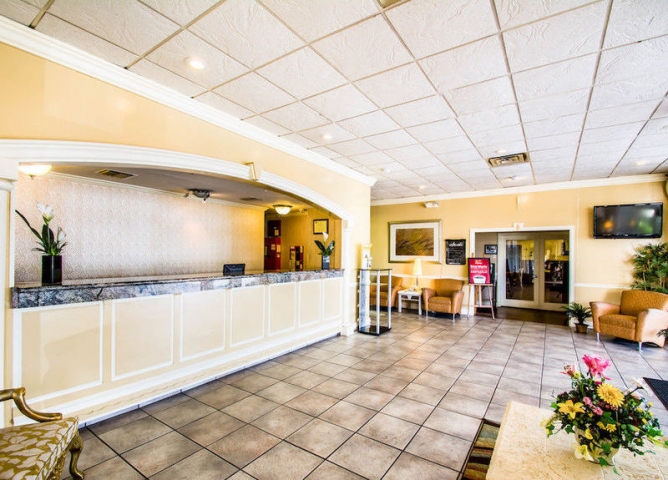 Econo Lodge Hotel Port Canaveral Area Reception Area