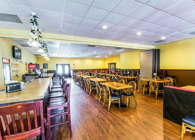 Econo Lodge Hotel Port Canaveral Area Dining Area