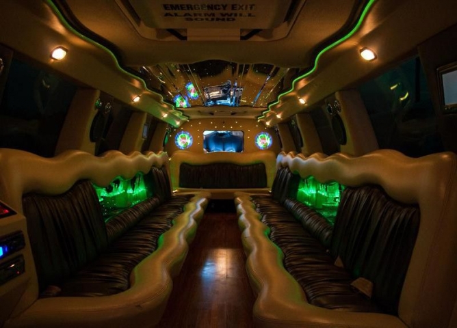 Hot Rayz Limousine Fleet