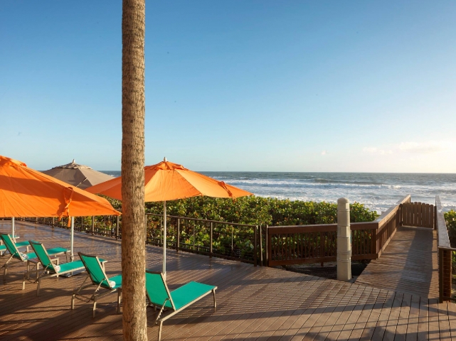 DoubleTree Suites by Hilton Beach Access and Lounge Chairs