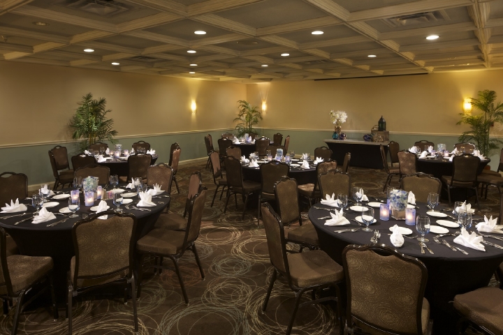 DoubleTree Suites by Hilton Formal Dining Setup