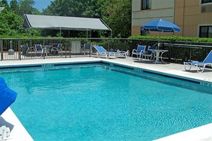 Extended Stay America Melbourne Pool