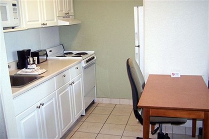 Extended Stay America Melbourne Room 2