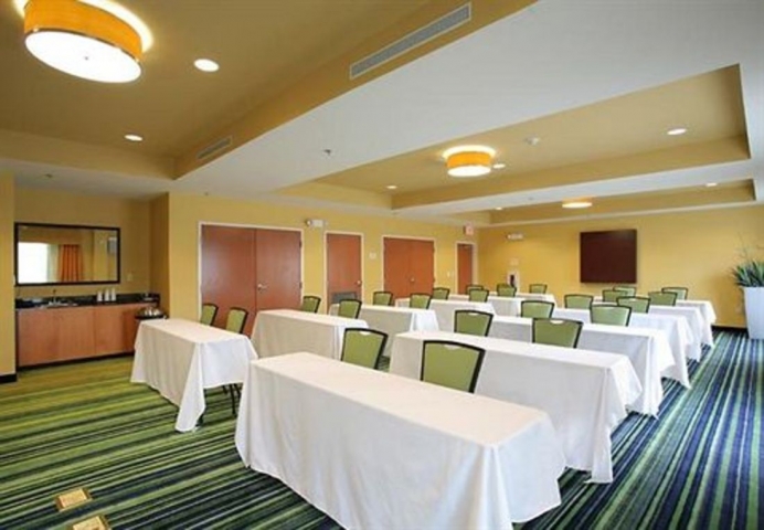 Fairfield Inn & Suites by Marriott Titusville/Kennedy Space Center Meeting Room