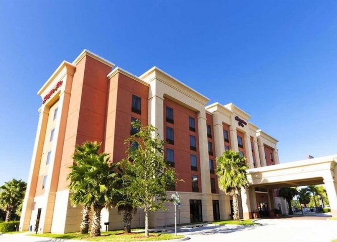 Hampton Inn Melbourne-Viera Exterior