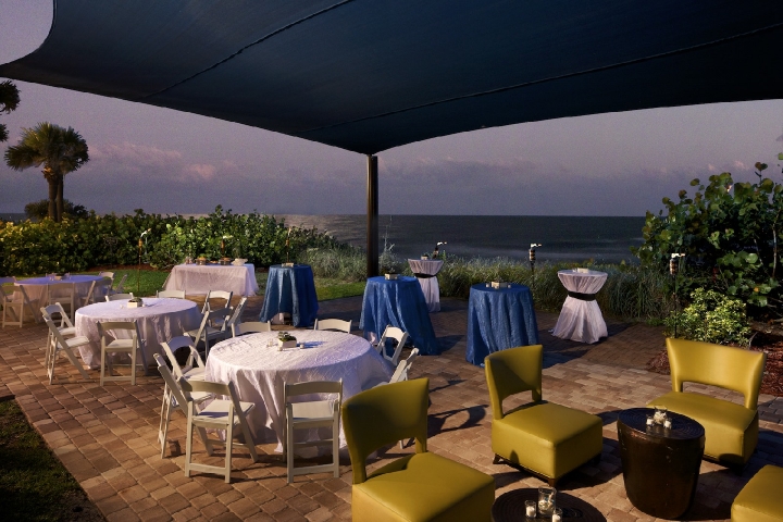 Hilton Melbourne Beach Oceanfront Outdoor Dining