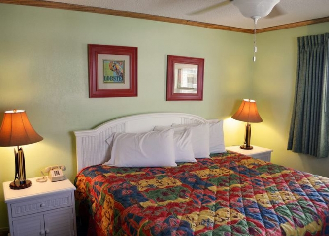 Ocean Landings Room 2