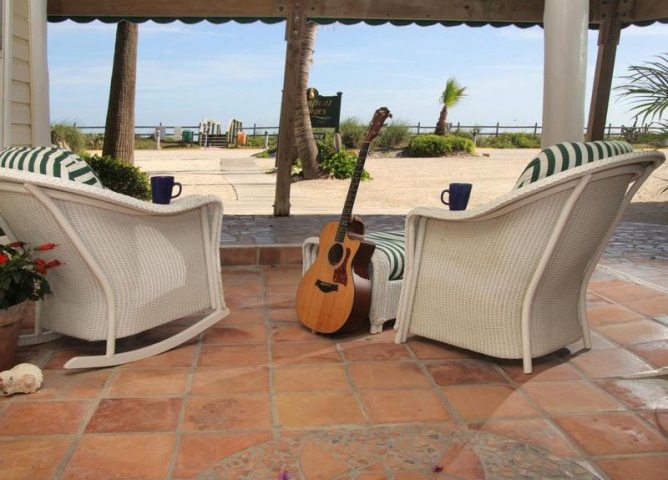 Oceanfront Cottages Outdoor Seating