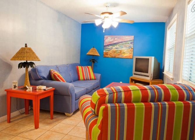 Pineapple Manor Room 2