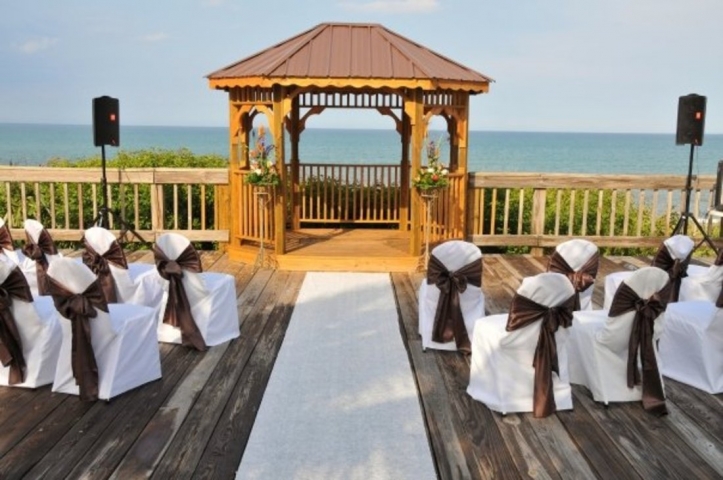 Radisson Suite Hotel Oceanfront Wedding Setup