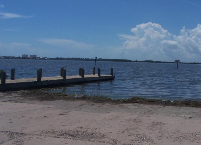 Constitution Bicentennial Park Dock