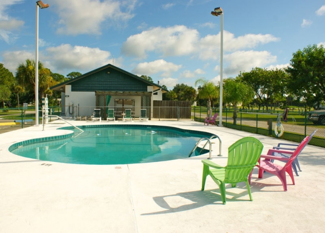 Sonrise Palms RV Park Pool