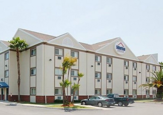 Suburban Extended Stay Exterior