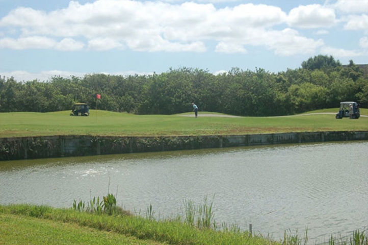 The Great Outdoors R.V. & Golf Resort Golfers at Hole