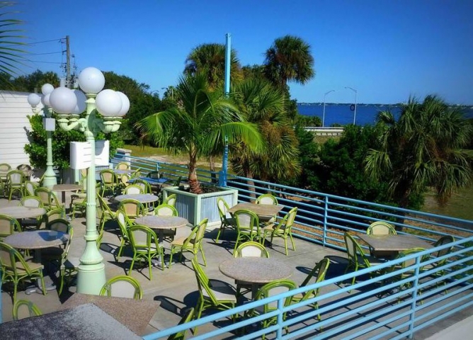 The Mansion Balcony Dining Area