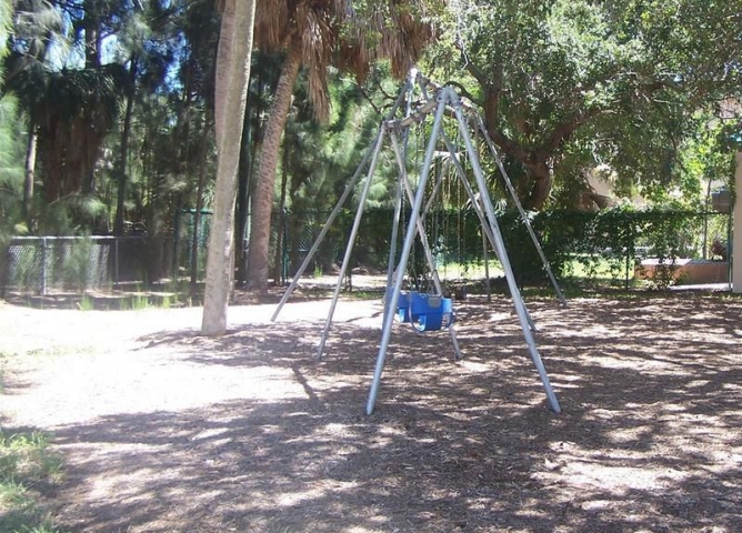 Cocoa Isles Park Swings