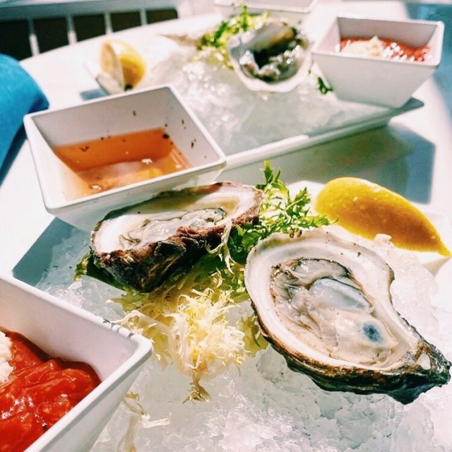 Frigate's Waterfront Bar & Grill Oysters