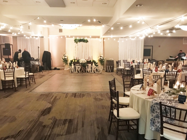 Courtyard by Marriott Cocoa Beach Wedding Reception Setup