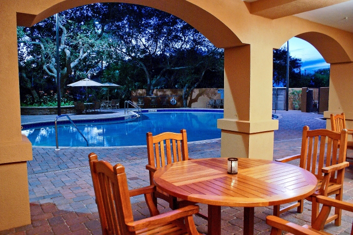 Courtyard by Marriott Cocoa Beach Outdoor Seating Near Pool Area
