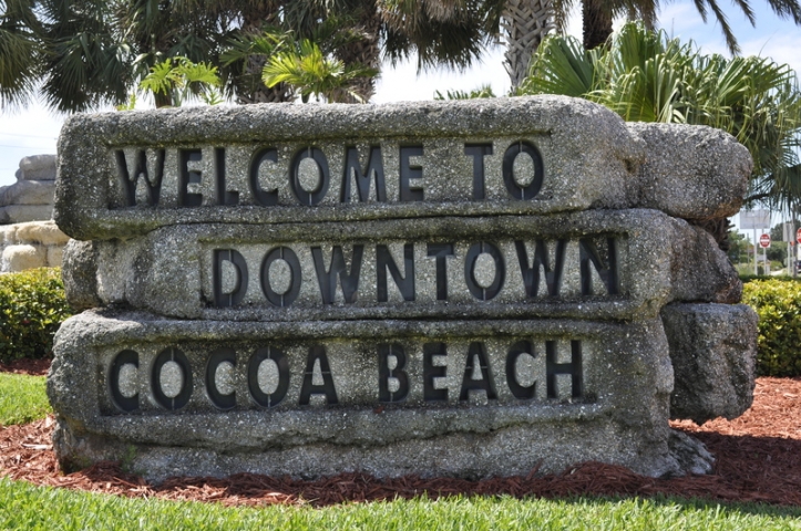 Downtown Cocoa Beach Welcome Sign